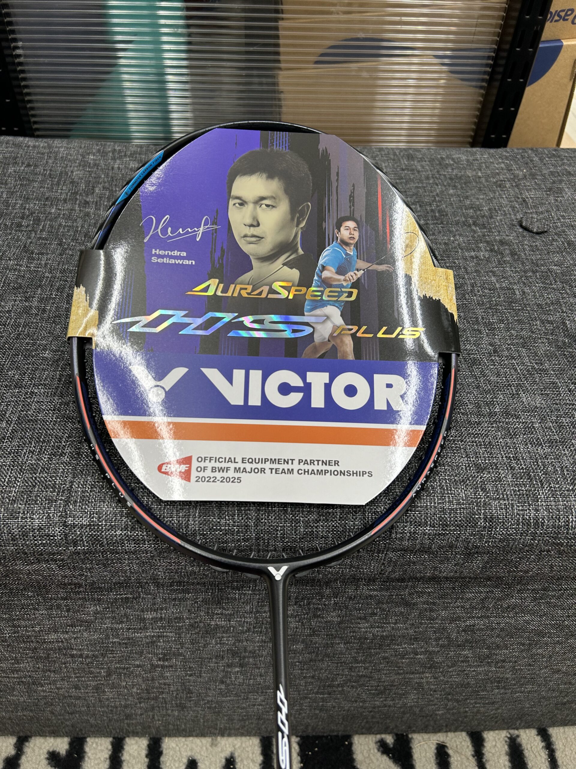 ビクター 黒っぽかっ VICTOR バドミントンラケット オーラスピードHS PLUS